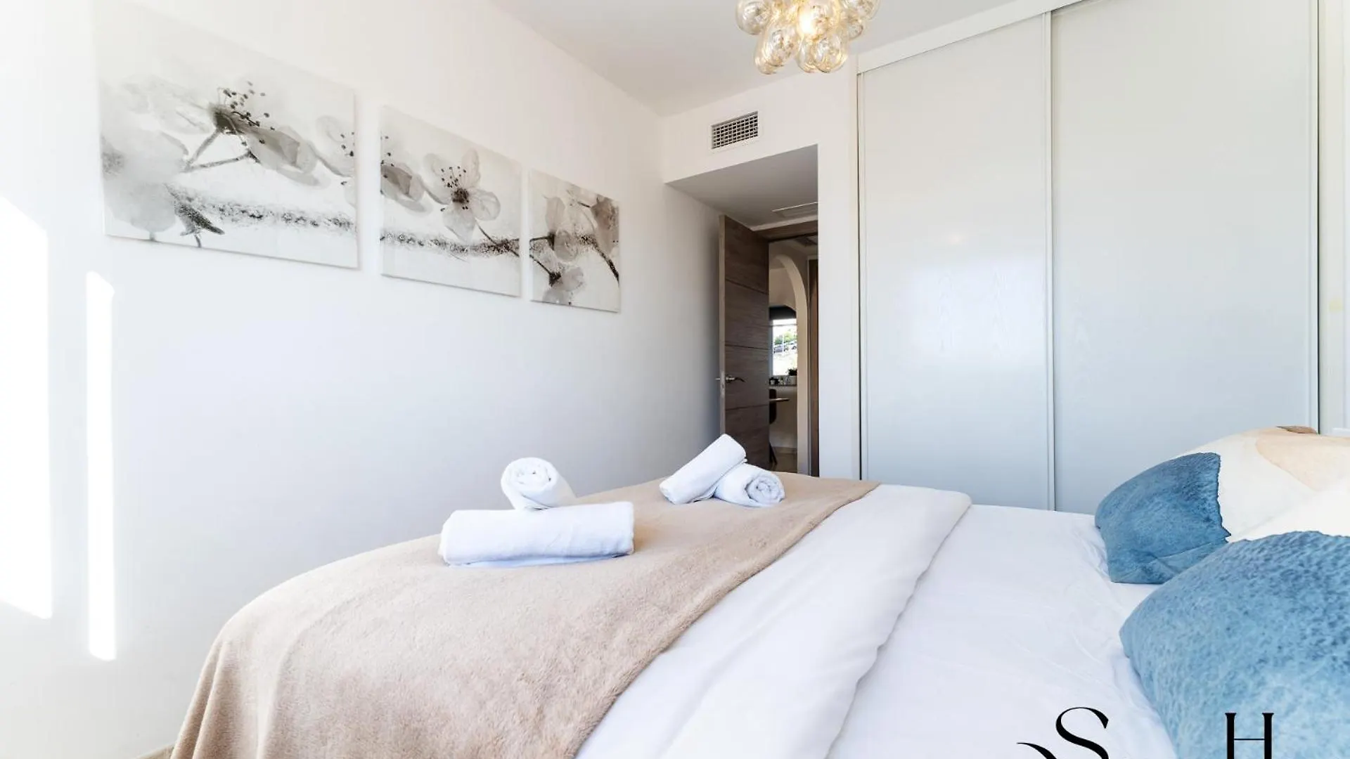 Coastal 2Br Apartment, Parking, Pool Benalmadena